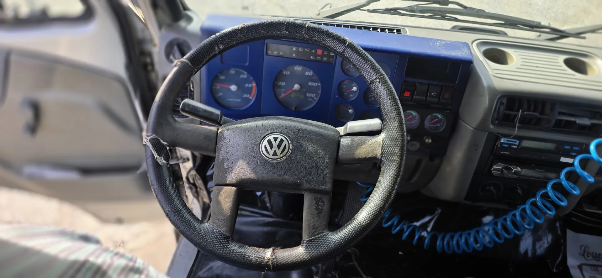 VOLKSWAGEN 23-220 2004 6X2 - Foto 7