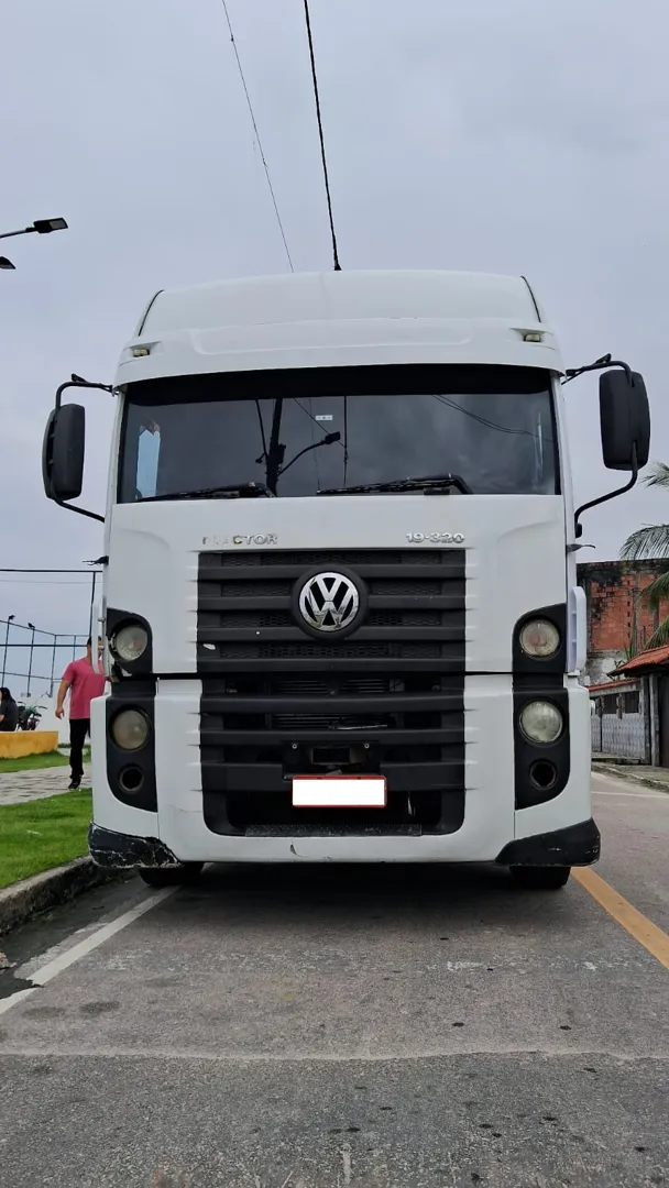 VOLKSWAGEN 19-320 2011 - Foto 8