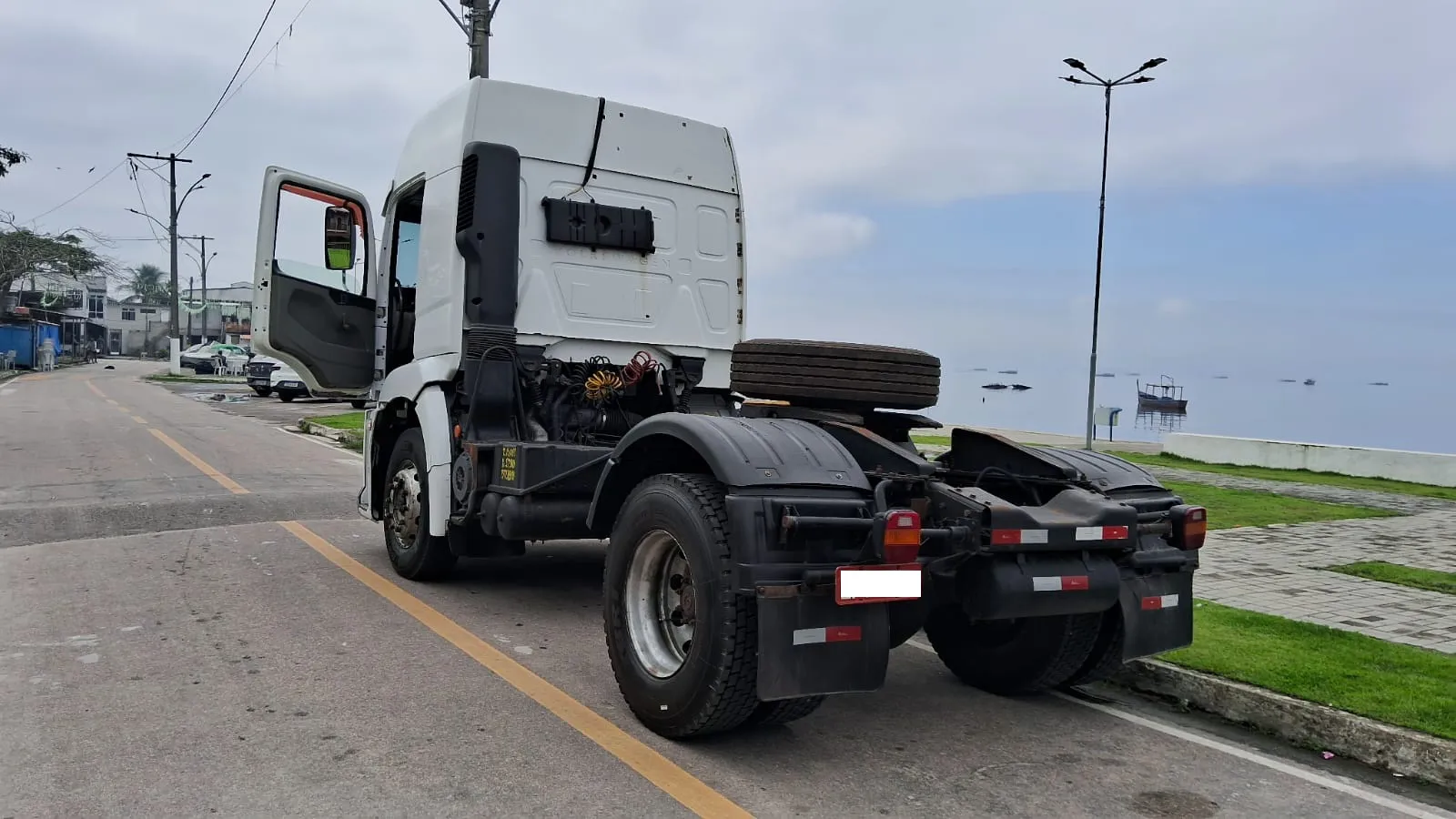 VOLKSWAGEN 19-320 2011 - Foto 5