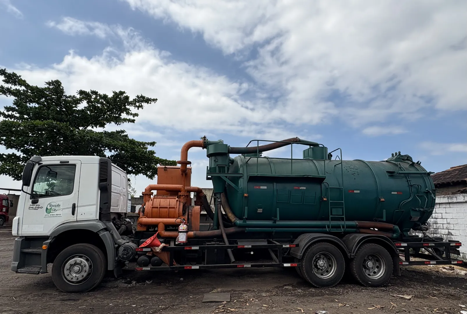 VOLKSWAGEN 24-280 2015 6X2 - Foto 8