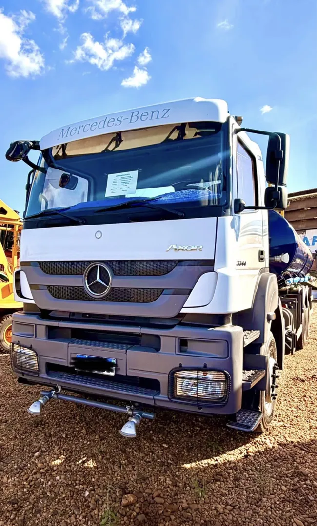 MERCEDES-BENZ AXOR 2020 6X4 - Foto 1