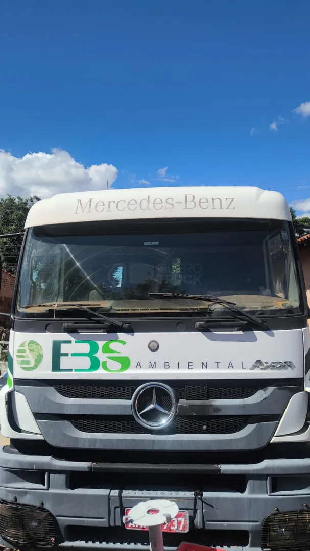 MERCEDES-BENZ AXOR 2013 6X4 - Foto 2
