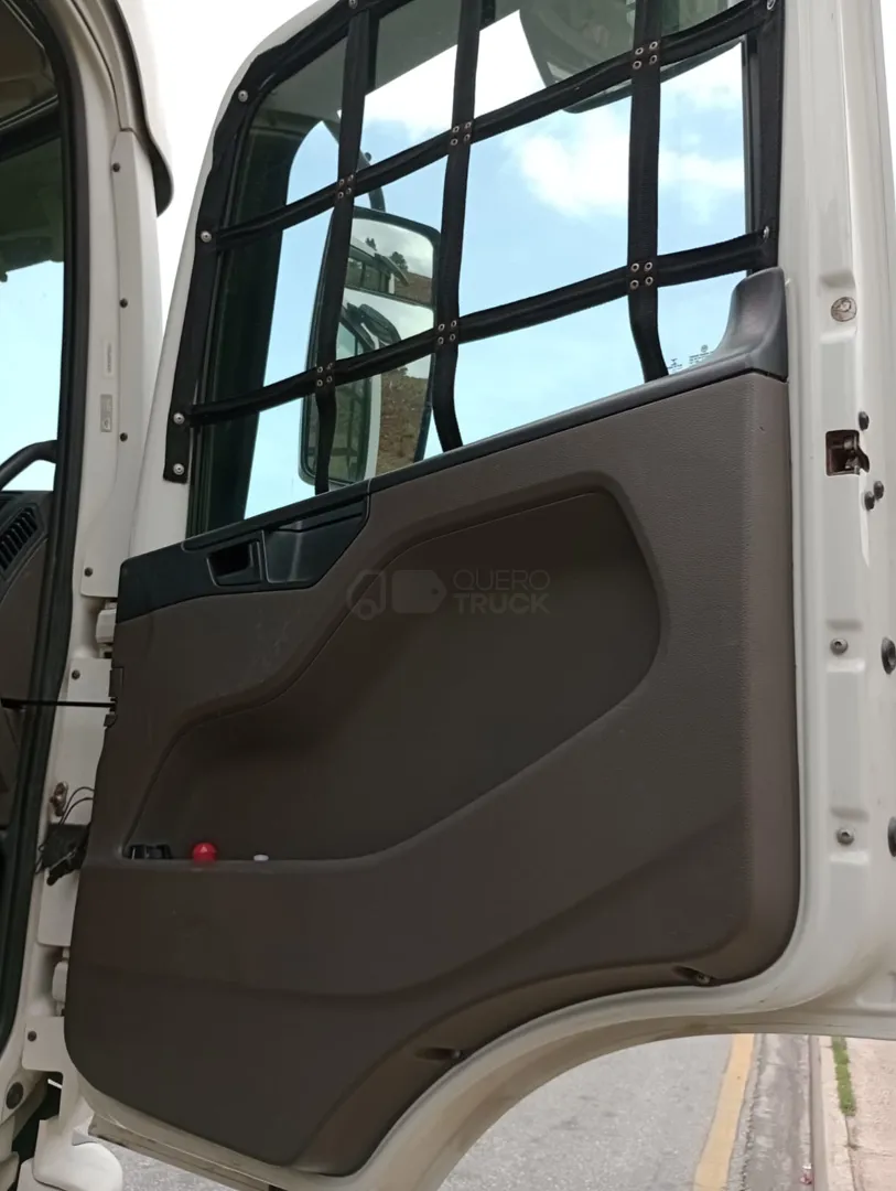 VOLKSWAGEN 25-420 2014 6X2 - Foto 6