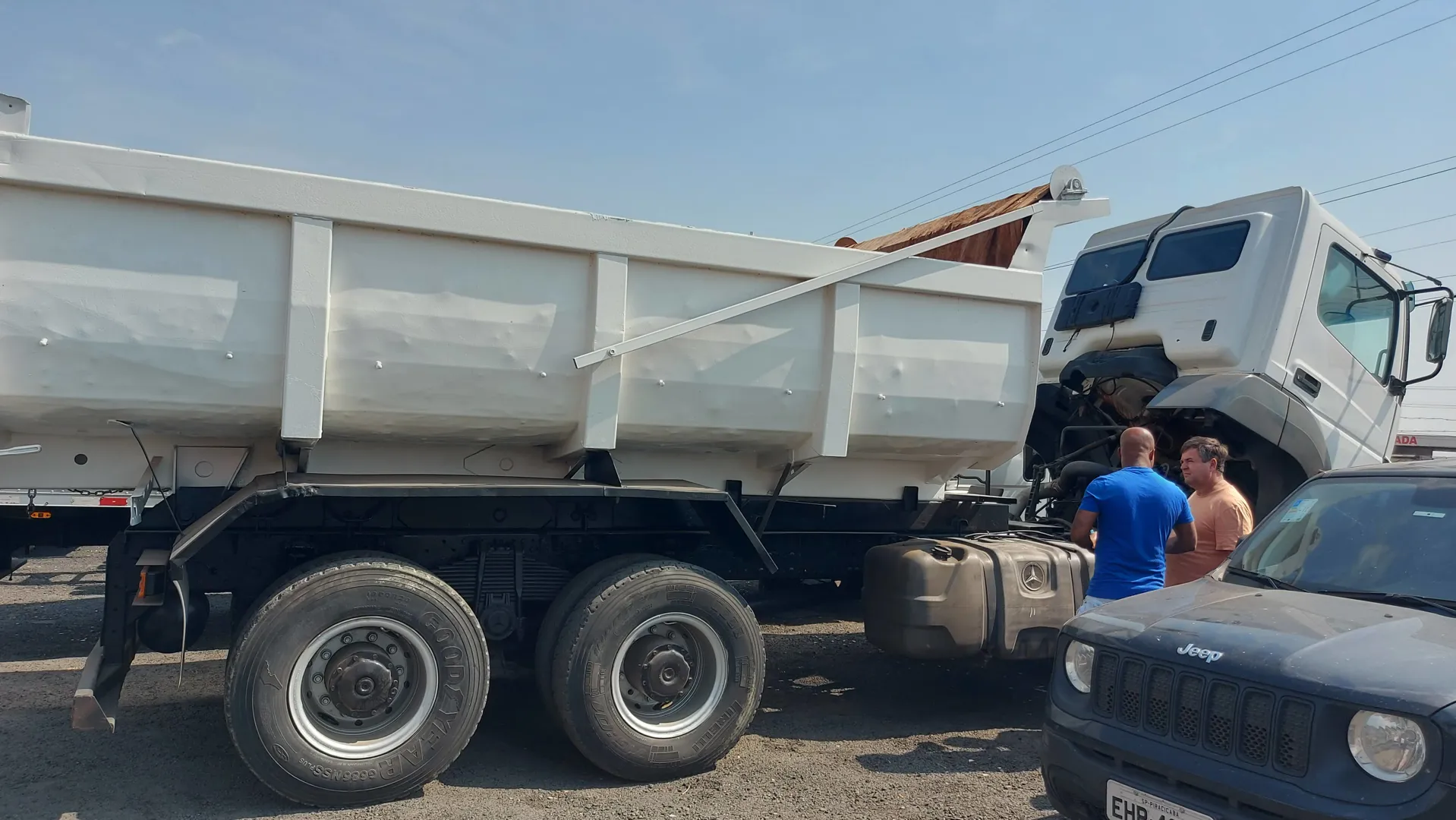MERCEDES-BENZ AXOR 2009 6X4 - Foto 2