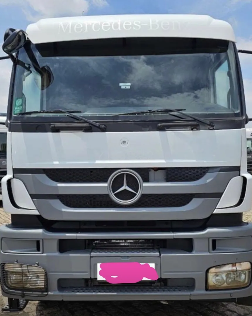 MERCEDES-BENZ AXOR 2019 6X4 - Foto 1