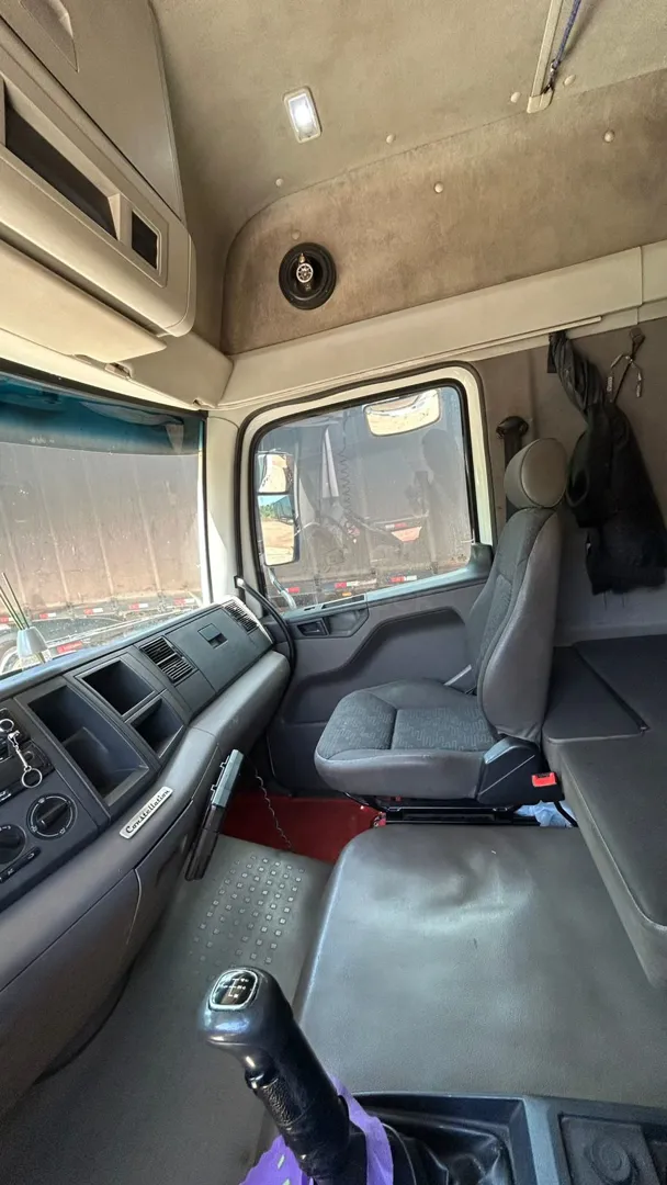 VOLKSWAGEN 19-330 2015 - Foto 7