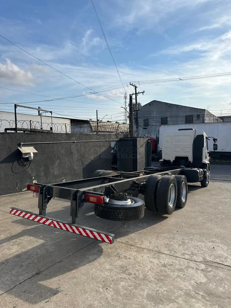 VOLVO VM 270 2021 6X2 - Foto 8