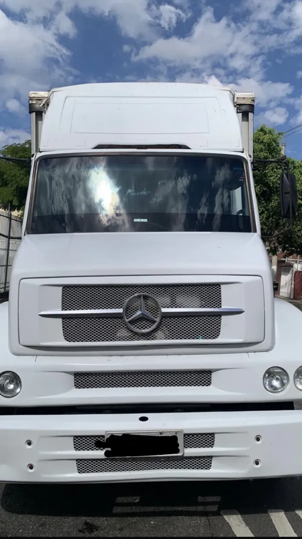 MERCEDES-BENZ L-1318 2009 - Foto 1