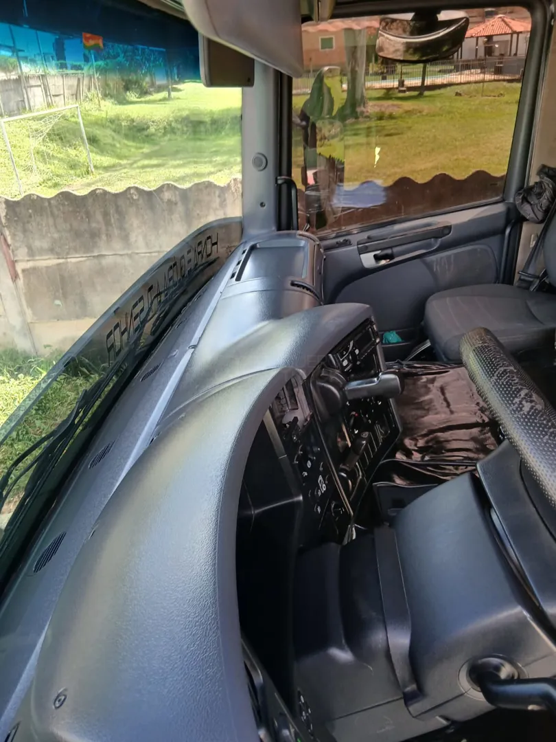 SCANIA P-340 2010 4X2 - Foto 8